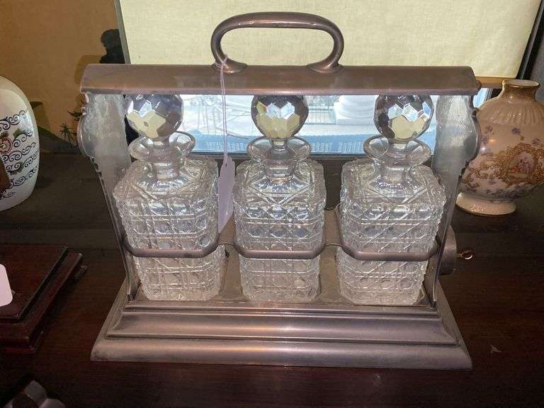 Auction 1 of 2 at 506 Summit Ave, Hagerstown, MD 21740 - Hurley