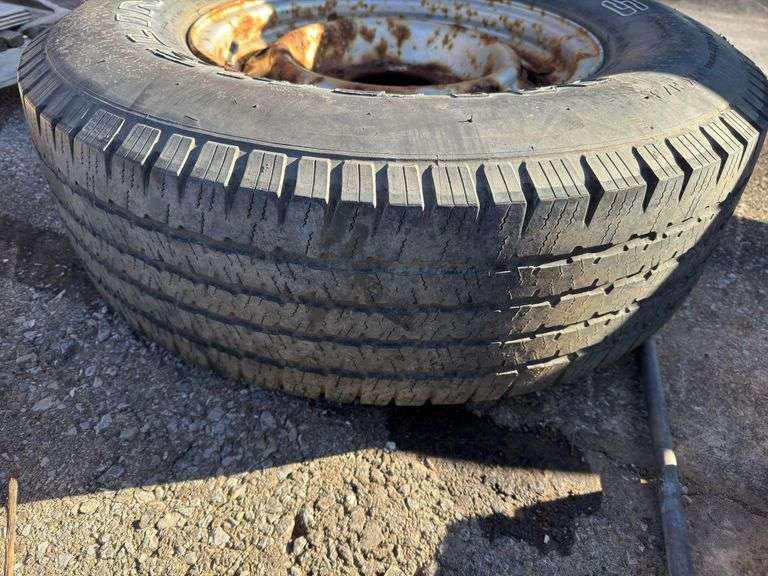 Firestone Transforce LT265/75R16 and Michelin LTX m/s - Hurley Real ...