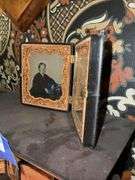 Gutta percha union case w/ double photographs