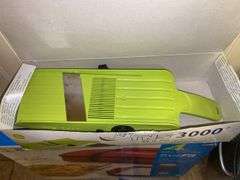 Anchor Hocking Bake & Take casserole in box, Chop Wizard, veggie slicer