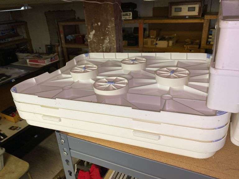 Unassembled Modular plastic shelving
