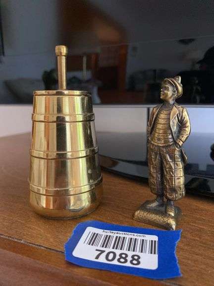 Brass golfer figurine & other