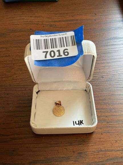 14kt Gold Pendant