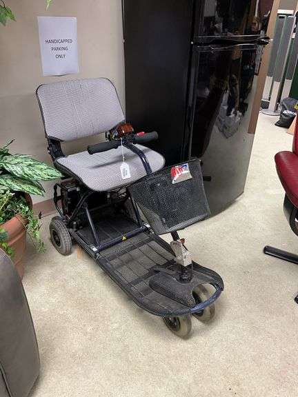 Fold & Go handicap power scooter