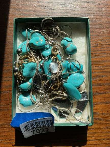 Costume jewelry lot