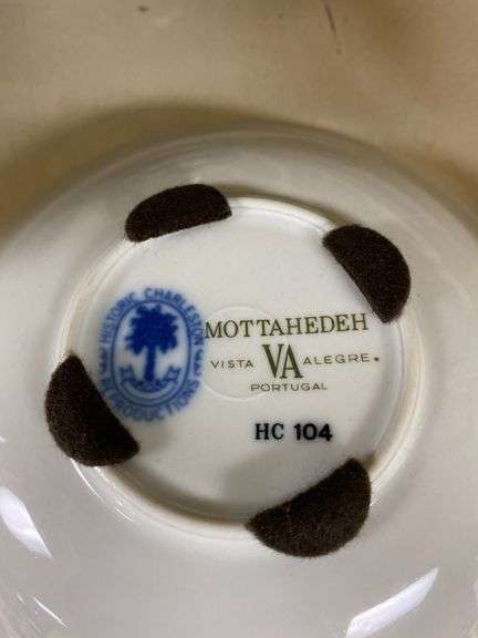 Mottahedeh Canton pattern dinnerware