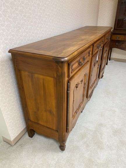 French Provincial sideboard 78x19.5x40