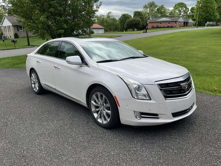 2017 Cadillac 4-door Sedan, ***SALE SUBJECT TO SELLER APPROVAL