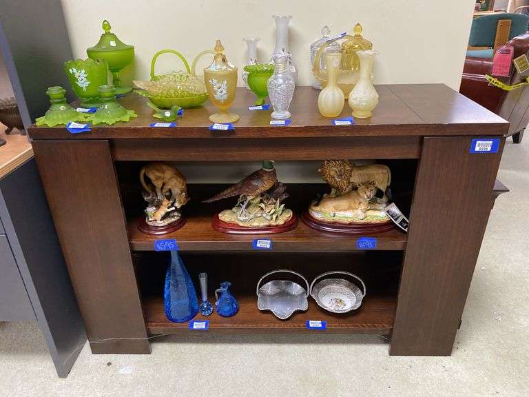 3-tier open stand - no contents 48x18x32