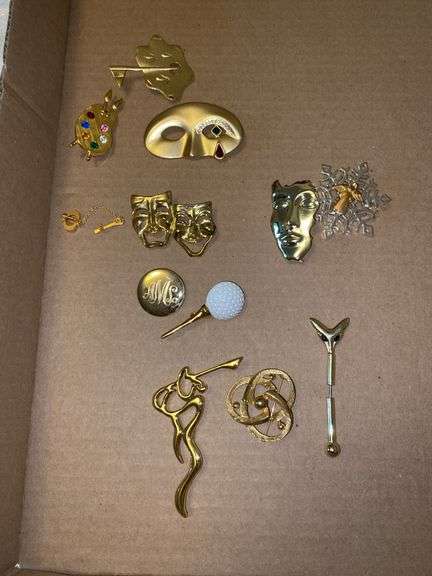 Costume jewelry lot