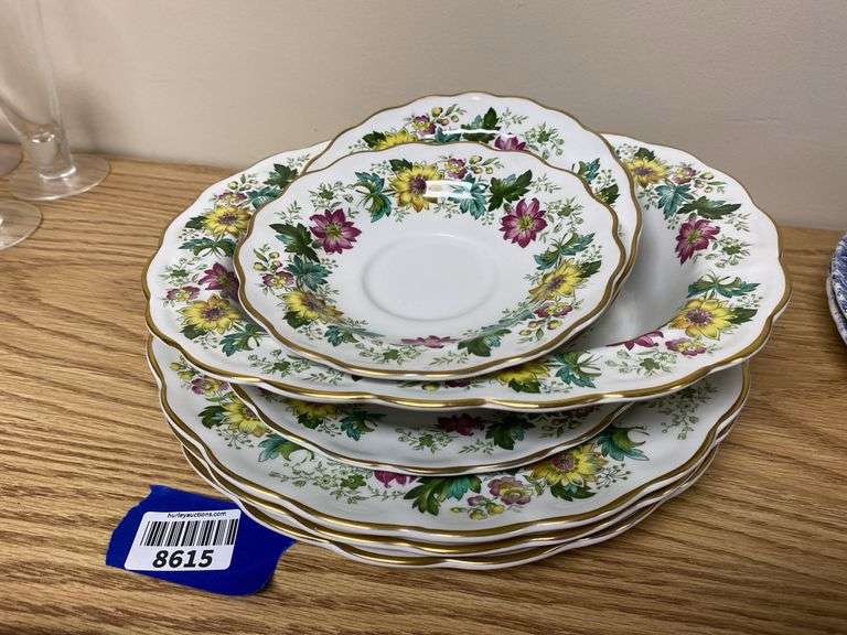 Booth’s Victoria pattern dinnerware