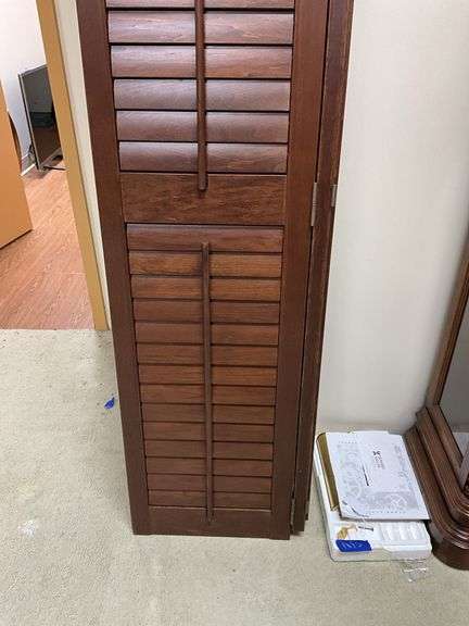 Louvered panel 33x94