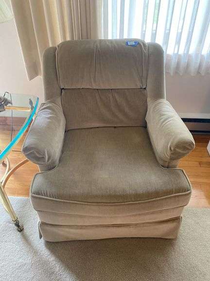 Occasional chair 32x34x31.5