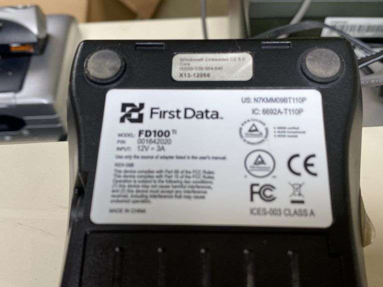 First Data FD100 credit card machine