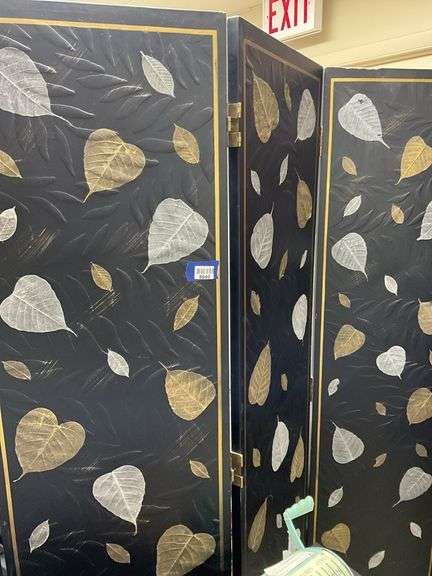 4-panel folding floor screen w/ leaf motif 72x72