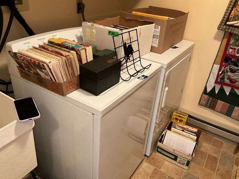 Books: cookbooks, recipe boxes, book rack - Hurley Real Estate & Auctions