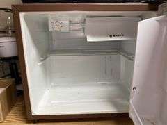 Sanyo dorm refrigerator