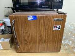 Sanyo dorm refrigerator