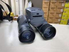 Simmons binoculars w/ case