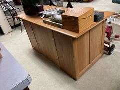 Oak office desk - no contents 60x30x30