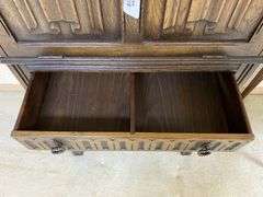 Mediterranean oak finish bar cabinet 29.25x16.5x48.5
