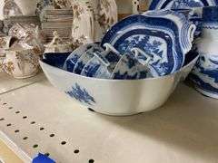 Mottahedeh Canton pattern dinnerware