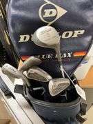 Titleist golf clubs in bag