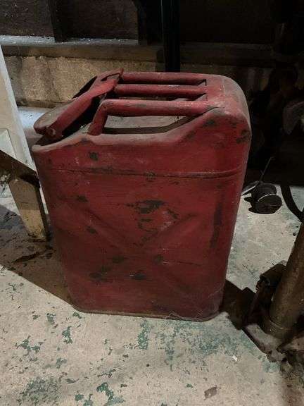 Vintage military gas can, jack