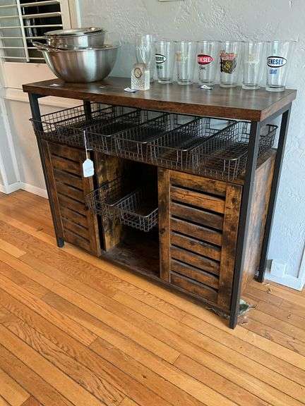 Metal and wood side cabinet w/ wire basket storage - no contents 39.5x14x32