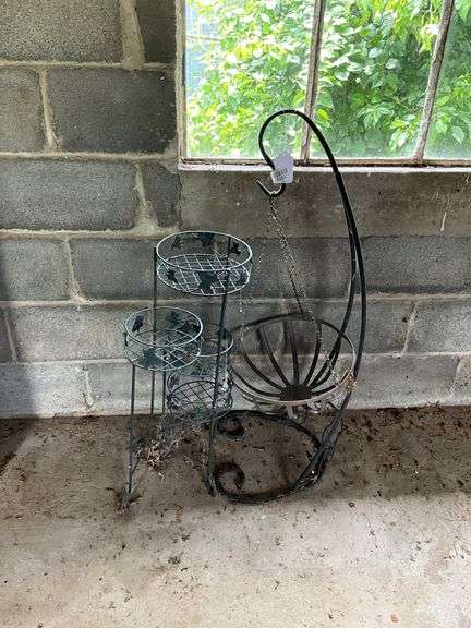 Metal plant stand and hanging basket stand