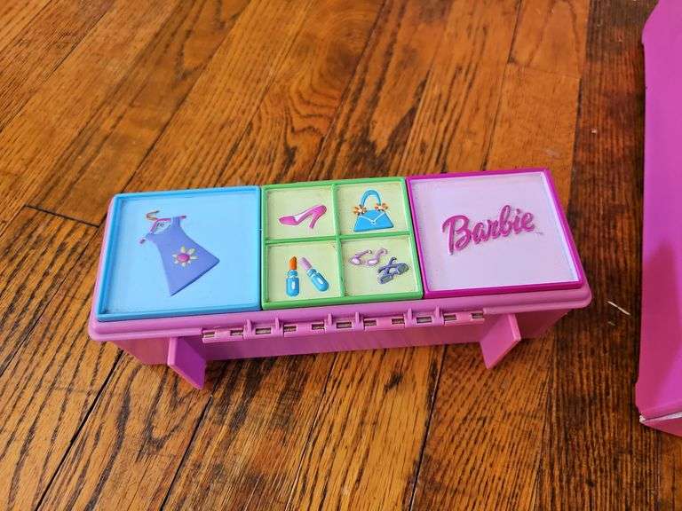 Vintage Barbie doll trunk w/ clothing contents