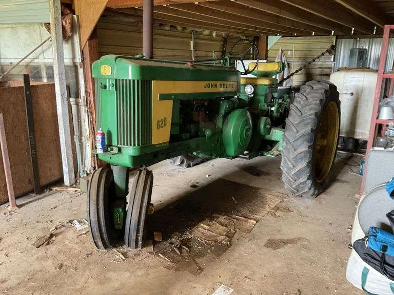 John Deere 620 narrow front end tractor 5089.53 hours on meter, Sickle bar mower is not included and is being sold in Lot 1005, it will need to be detached. ***Come near end of scheduled pickup for this item.