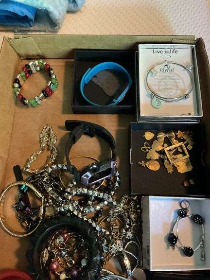 Costume jewelry: bangle and other bracelets, charms, misc