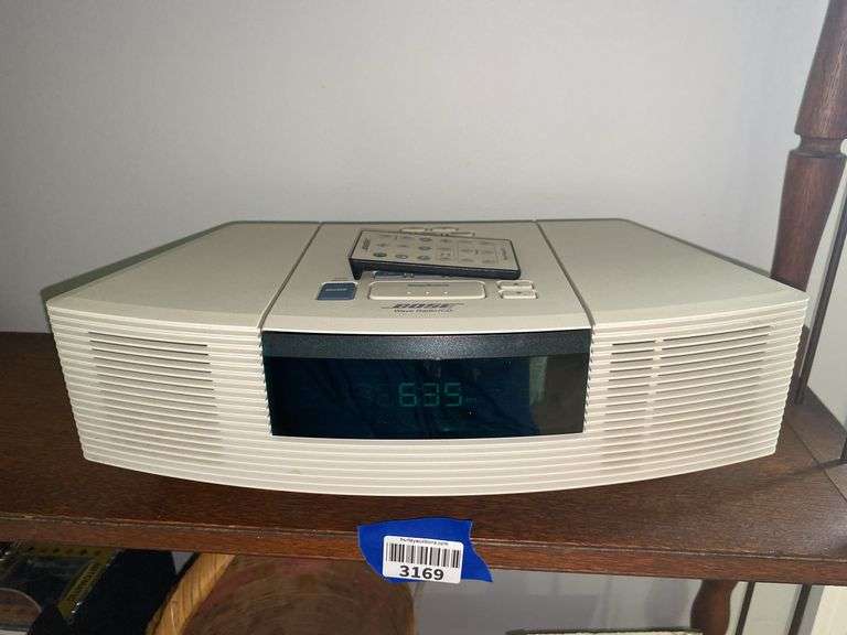 Bose Wave radio/CD alarm clock w/ remote