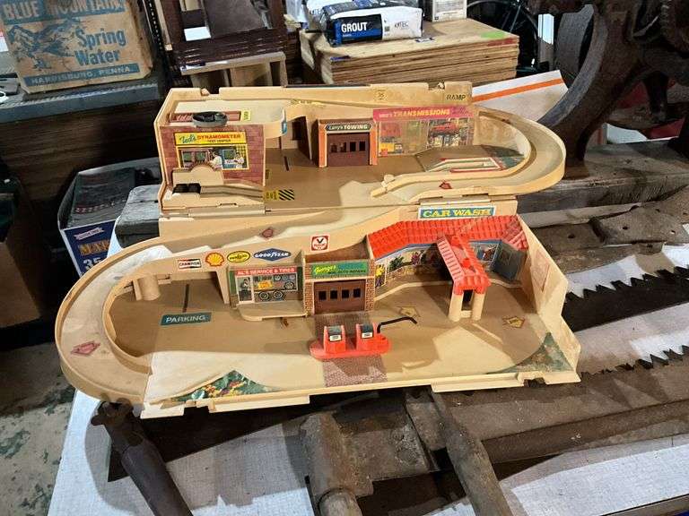 HotWheels service center and cars lot