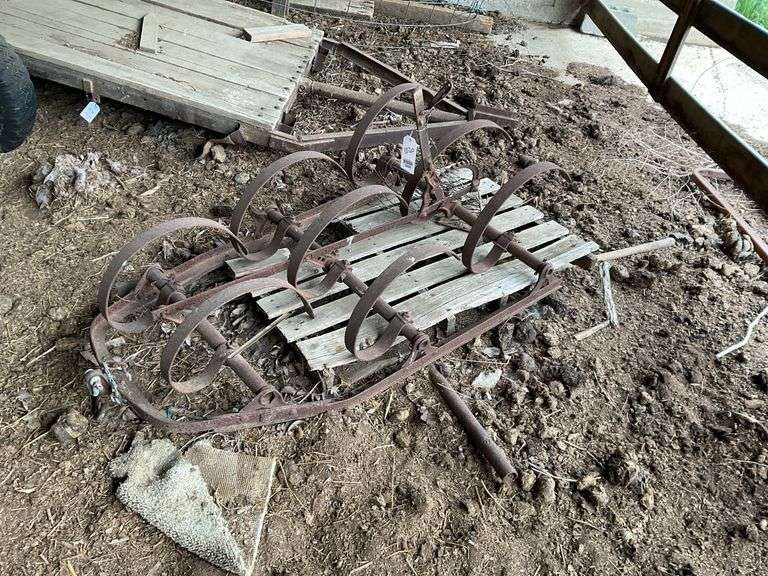 Drag harrow