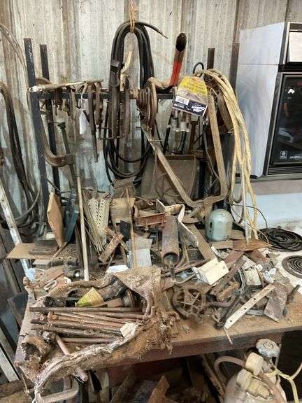Scrap metal lot - clamps at top not included