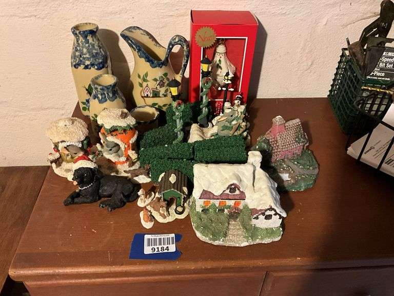 Cottage models, animal figurines, Christmas decor, blue spongeware