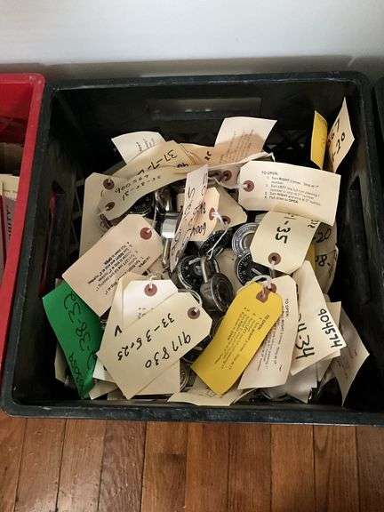 Combination locks w/ combinations