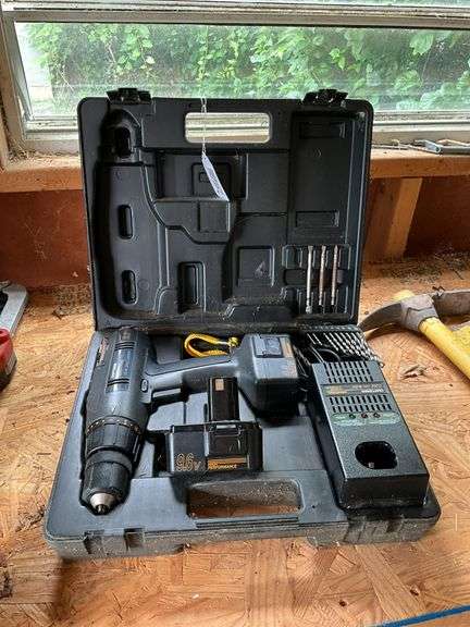 Craftsman Industrial 3/8” cordless drill/driver kit