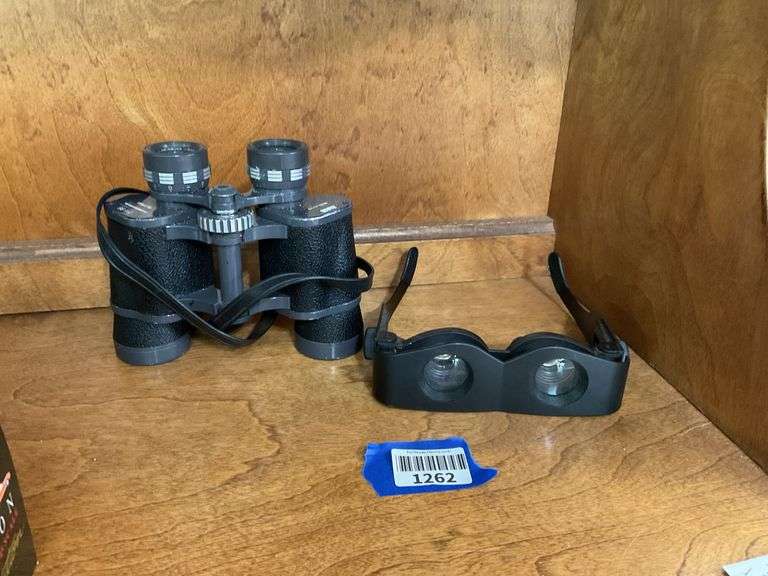 Binocular glasses and 7x35 binoculars