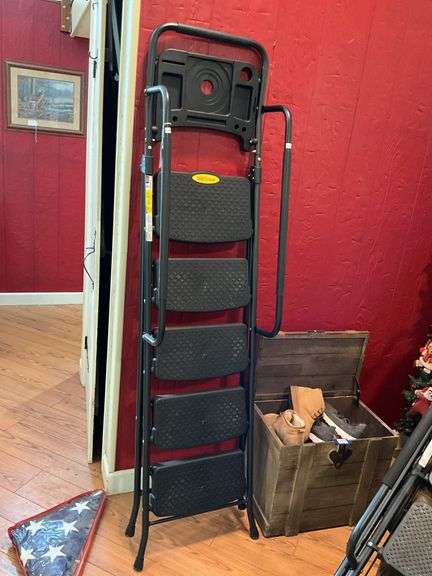 HB Tower folding step ladder