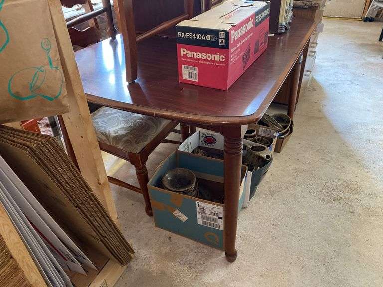 Queen Anne dining table - no contents 56x38x30