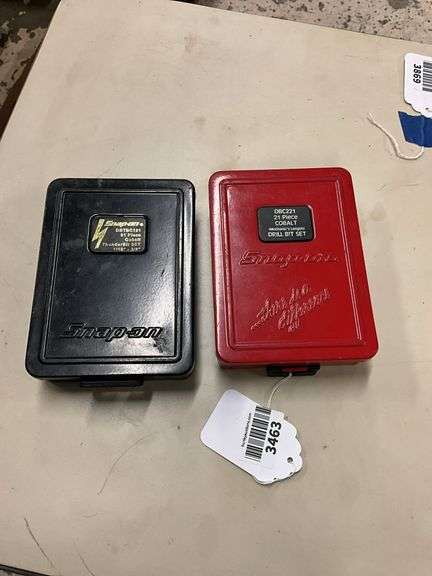 Snap-on DBTBC121 21 Piece Cobalt ThunderBit Set & DBC221 21 Piece Cobalt Drill Bit Set, see photos to see which bits are missing.