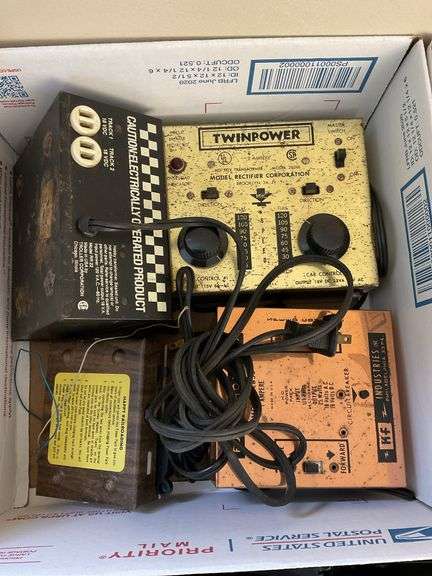 Assorted slot car accessories