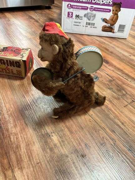 Vintage wind-up and other toys