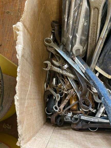 Adjustable and combination wrench lot