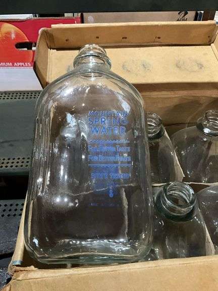 Blue Mountain Spring Water/ Harrisburg Pa printed box and six bottles