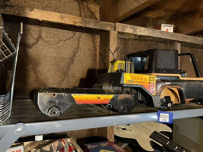 Tonka toy truck and Jeep parts