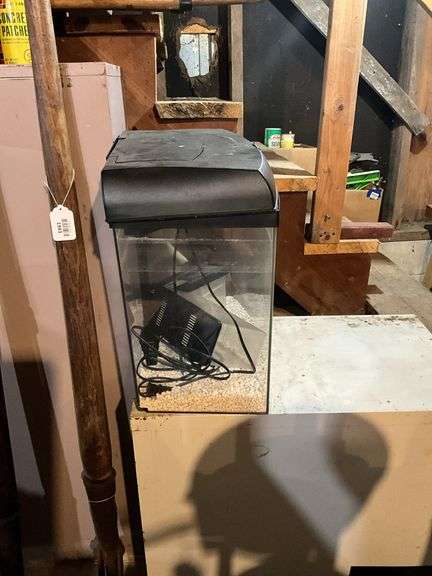 Aquarium tank